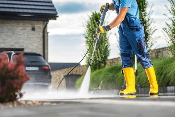 Best Garage Pressure Washing  in Del Rey, CA